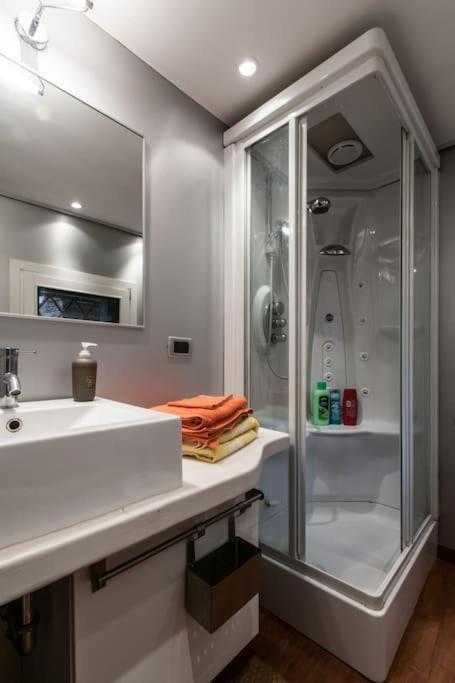 Piccola Dimora In Palazzo Storico Apartment Венеция Екстериор снимка