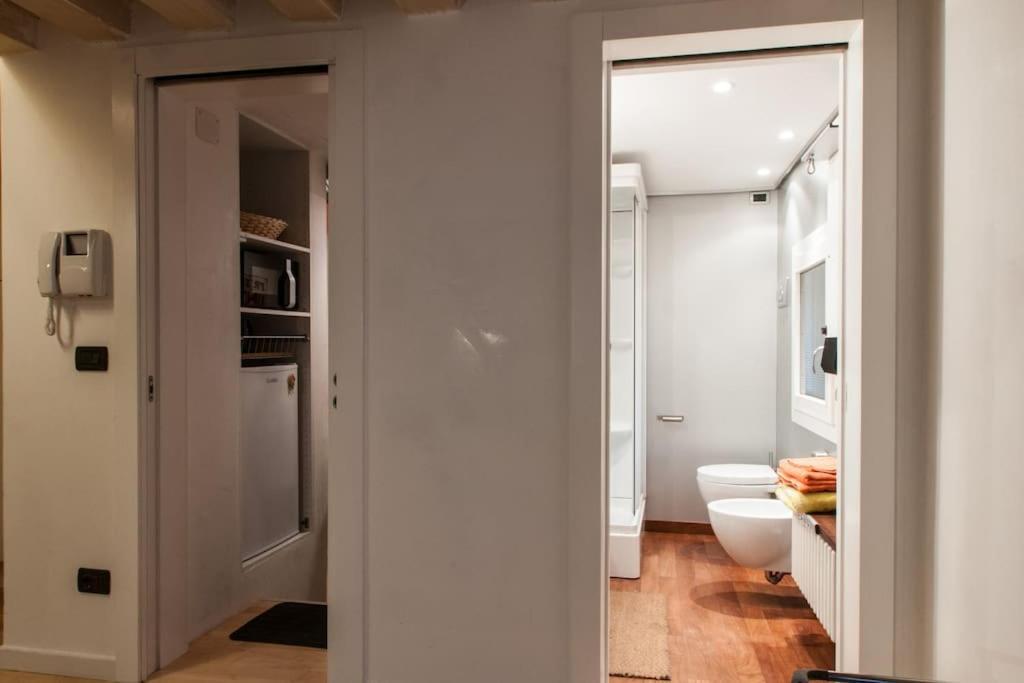 Piccola Dimora In Palazzo Storico Apartment Венеция Екстериор снимка