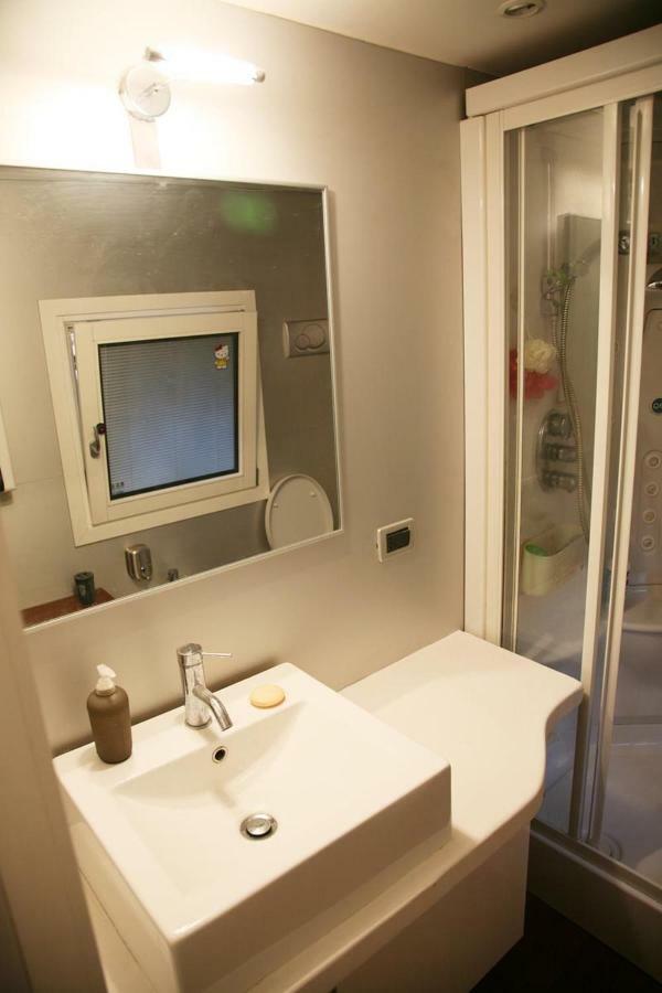 Piccola Dimora In Palazzo Storico Apartment Венеция Екстериор снимка